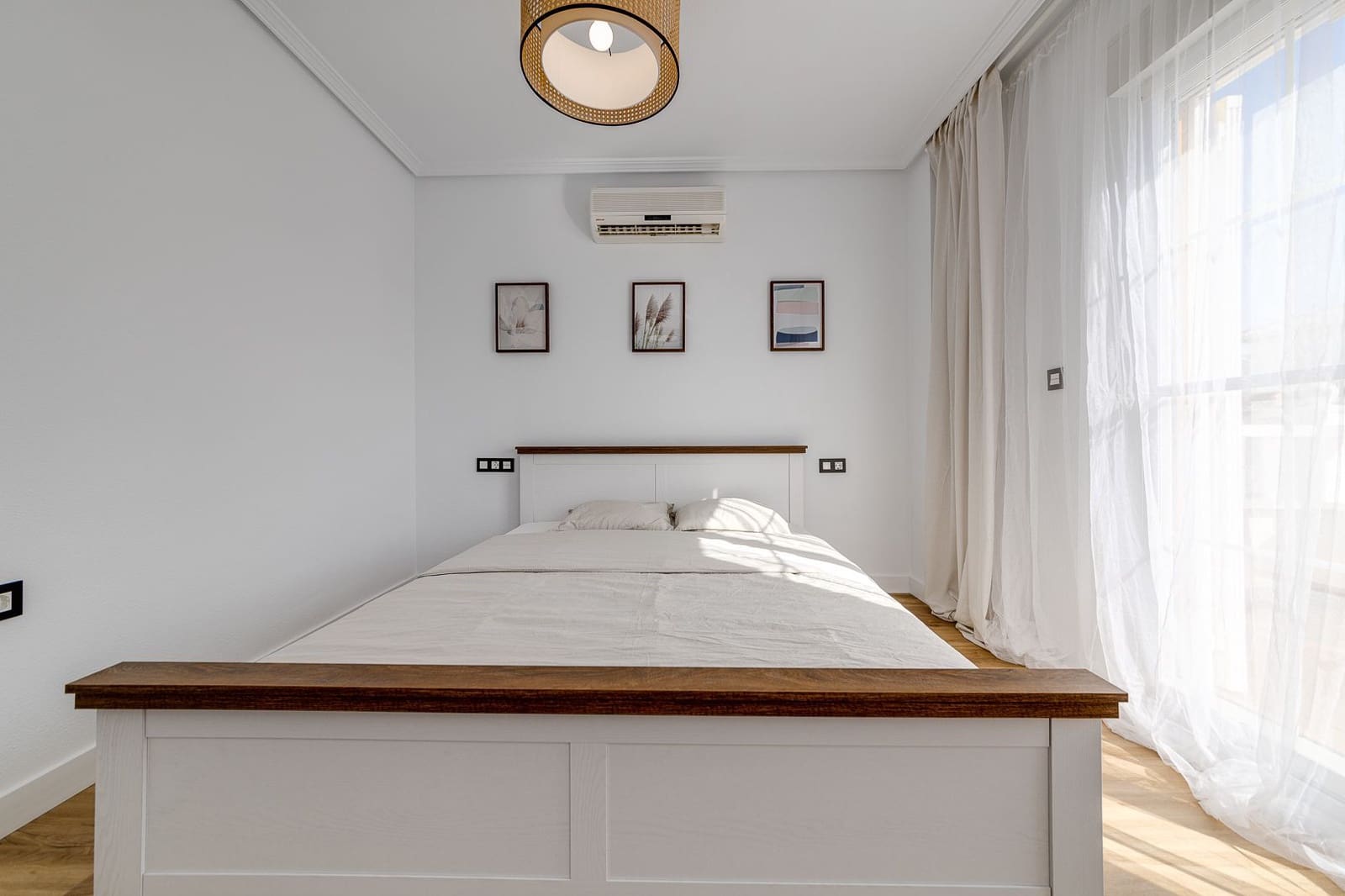 3 sovrum Villa att hyra i Orihuela Costa med pool garage - 1 550 € (Ref: 9171126)