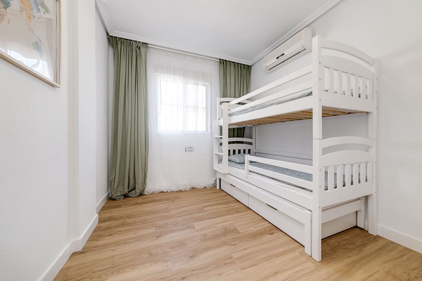 3 sovrum Villa att hyra i Orihuela Costa med pool garage - 1 550 € (Ref: 9171126)