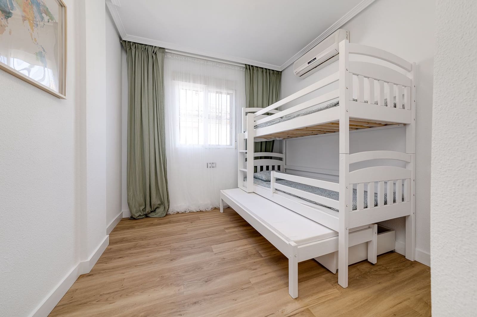 3 sovrum Villa att hyra i Orihuela Costa med pool garage - 1 550 € (Ref: 9171126)