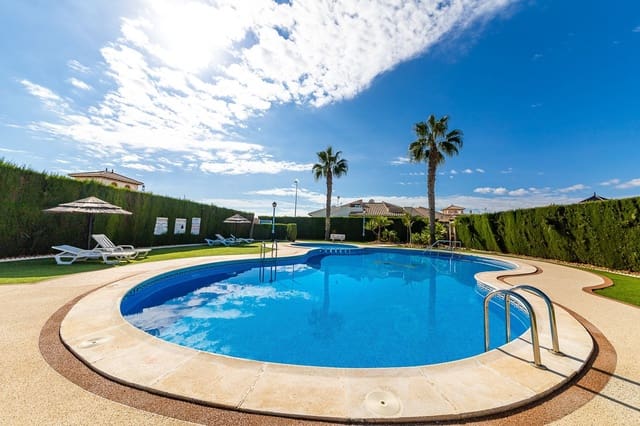 3 soveværelse Villa til leje i Orihuela Costa, Orihuela med swimmingpool garage - € 1.550 (Ref: 9171126)