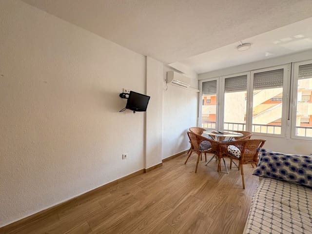 Yksiö vuokrattavana paikassa Mil Palmeras, Pilar de la Horadada - 500 € (Ref: 9173192)