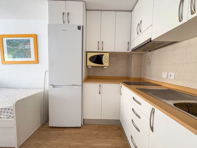 Yksiö vuokrattavana paikassa Mil Palmeras, Pilar de la Horadada - 500 € (Ref: 9173192)