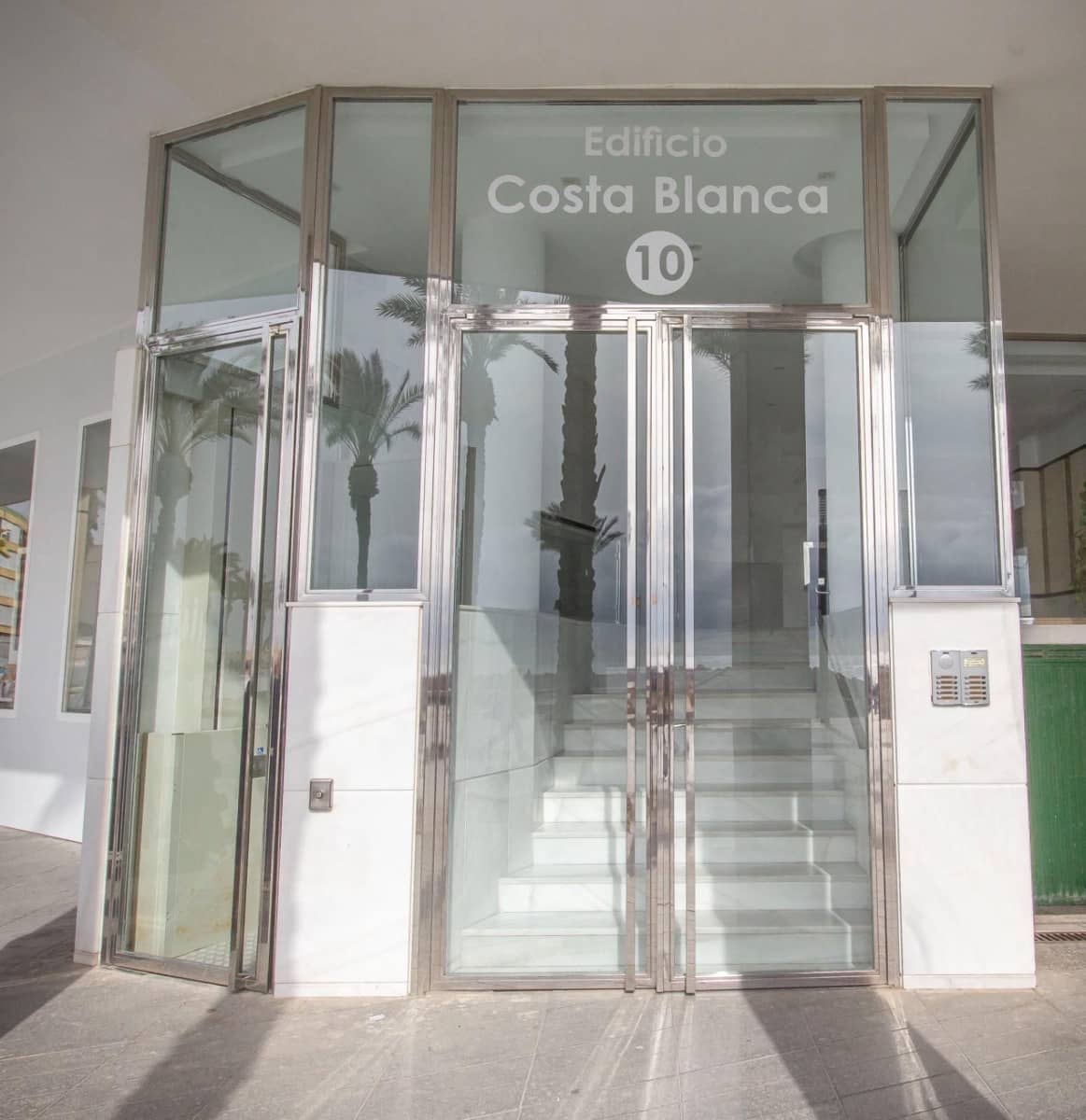 3 soverom Leilighet til leie i Torrevieja - € 1 300 (Ref: 9202173)