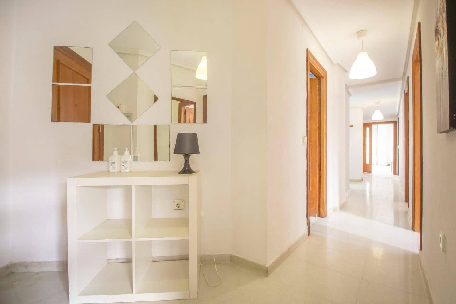 3 soverom Leilighet til leie i Torrevieja - € 1 300 (Ref: 9202173)