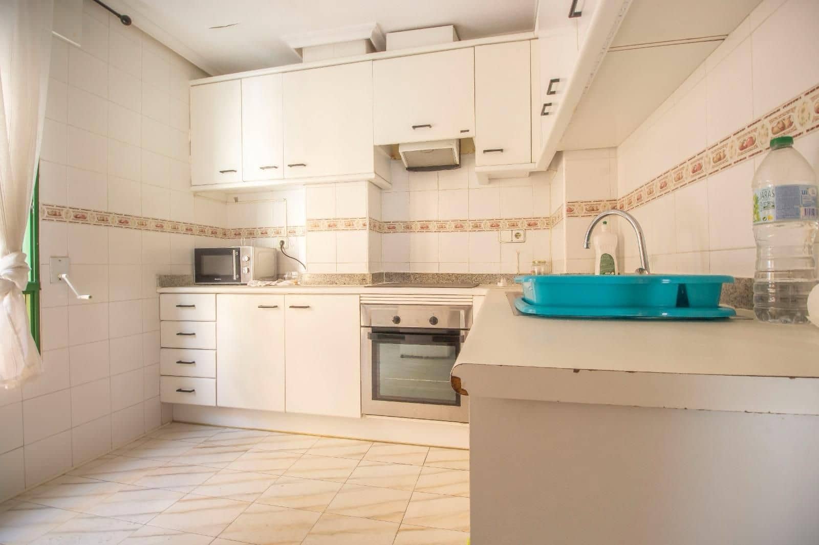 3 soverom Leilighet til leie i Torrevieja - € 1 300 (Ref: 9202173)