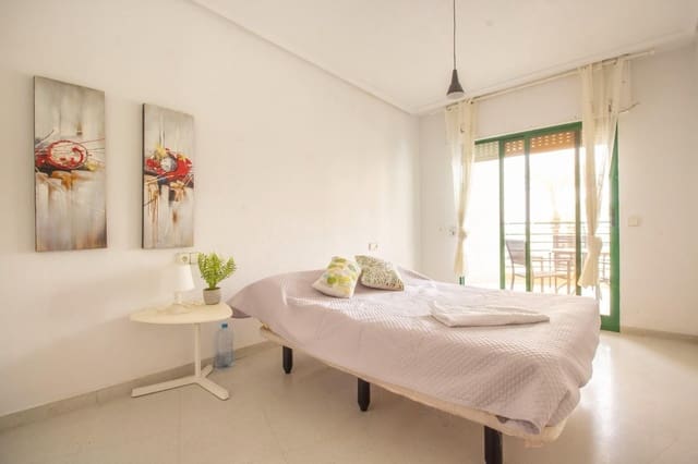 3 soverom Leilighet til leie i Torrevieja - € 1 300 (Ref: 9202173)