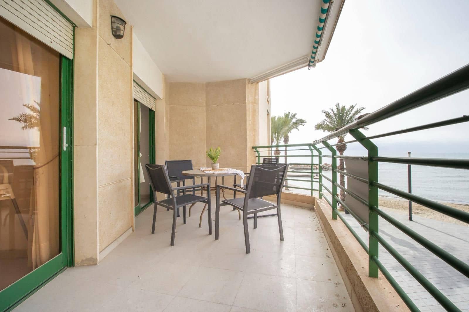 3 soverom Leilighet til leie i Torrevieja - € 1 300 (Ref: 9202173)