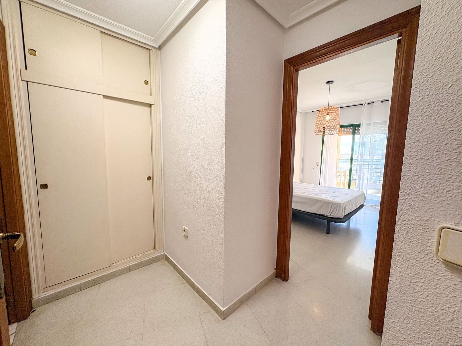 4 soverom Leilighet til leie i Torrevieja - € 1 300 (Ref: 9202173)