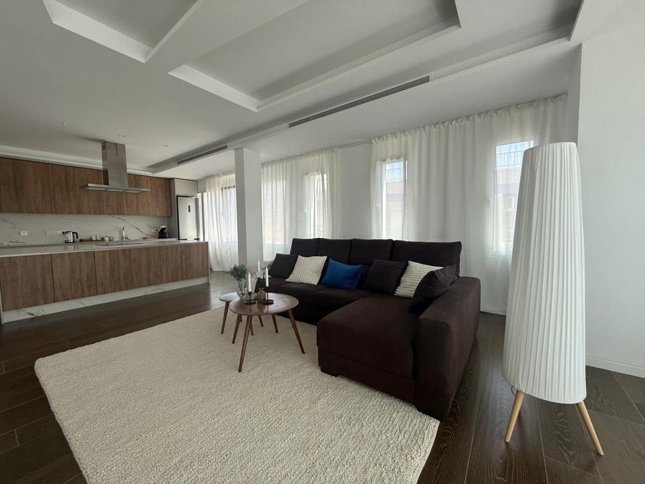 Penthouse de 3 chambres à louer à Torrevieja - 2 200 € (Ref: 9256739)