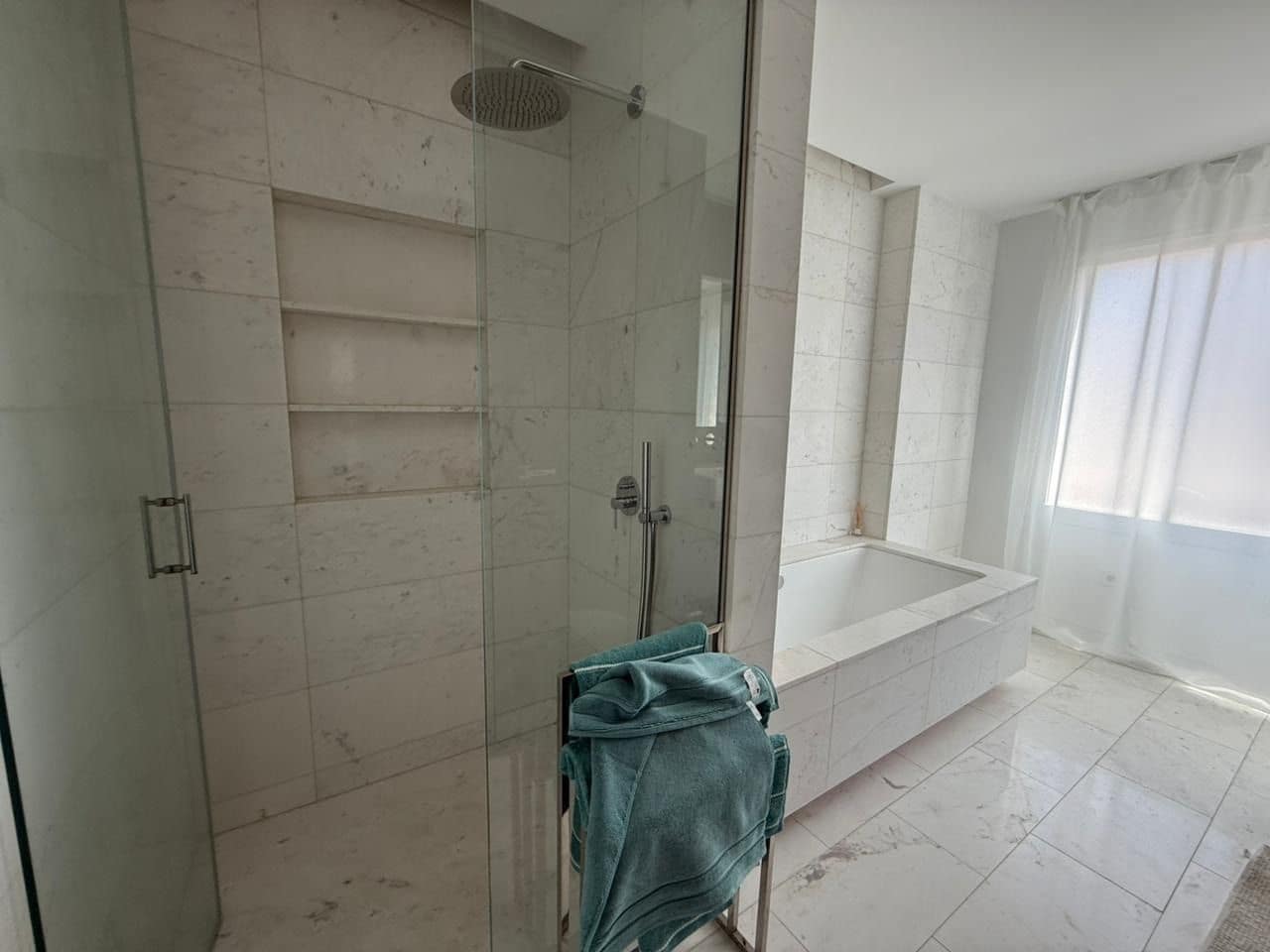 Penthouse de 3 chambres à louer à Torrevieja - 2 200 € (Ref: 9256739)