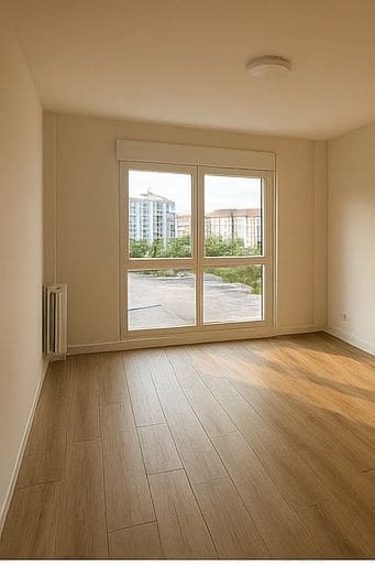 Piso de 2 habitaciones en Santander en alquiler con garaje - 900 € (Ref: 9272060)