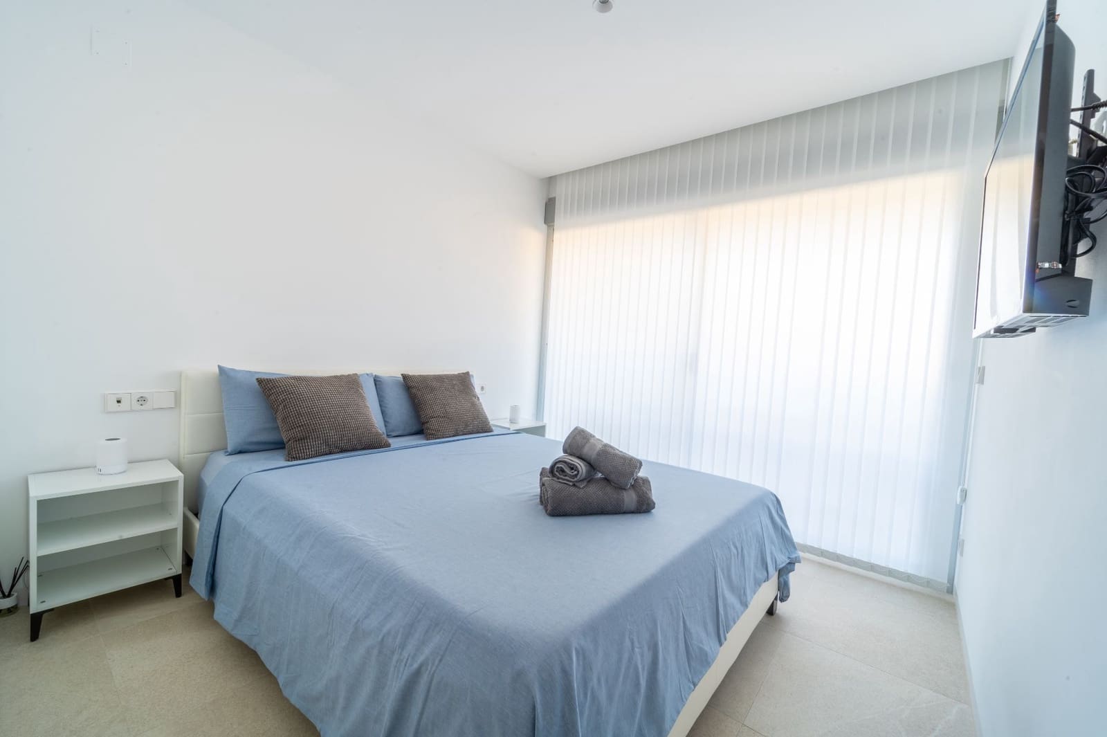 2 bedroom Bungalow for rent in Torrevieja with pool garage - € 1,500 (Ref: 9299025)