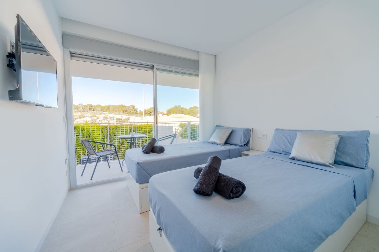 2 bedroom Bungalow for rent in Torrevieja with pool garage - € 1,500 (Ref: 9299025)