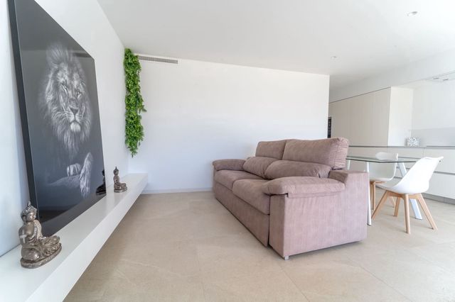 2 bedroom Bungalow for rent in Torrevieja with pool garage - € 1,500 (Ref: 9299025)
