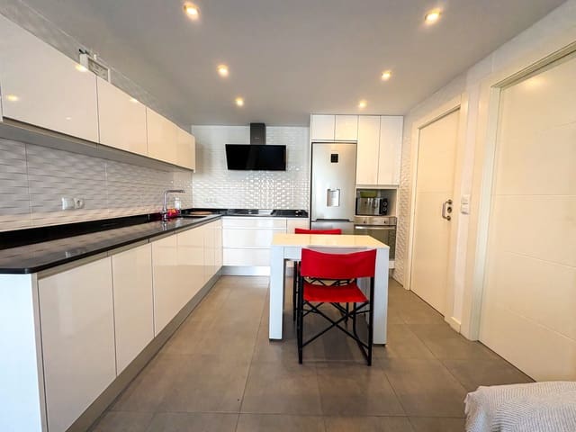 1 slaapkamer Flat te huur in Pilar de la Horadada - € 550 (Ref: 9310443)