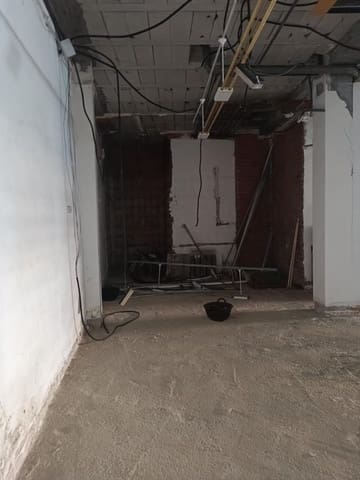 Commercieel te huur in Torrevieja - € 1.500 (Ref: 9317201)