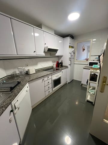 Piso de 2 habitaciones en Orihuela Costa, Orihuela en alquiler con piscina garaje - 950 € (Ref: 9317202)