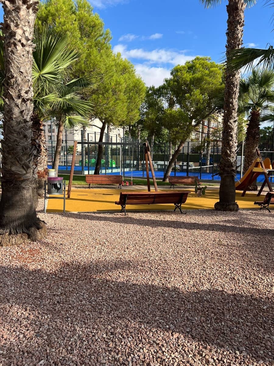 2 bedroom Flat for rent in Orihuela Costa with pool garage - € 950 (Ref: 9317202)