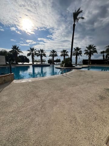 Piso de 2 habitaciones en Orihuela Costa, Orihuela en alquiler con piscina garaje - 950 € (Ref: 9317202)