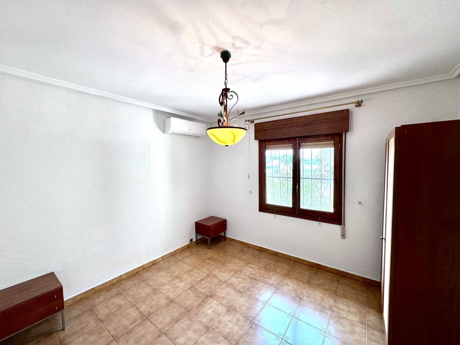 3 quarto Moradia para arrendar em Ciudad Quesada com piscina garagem - 2 000 € (Ref: 9340674)