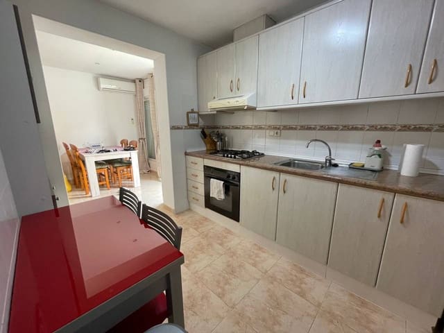 3 soveværelse Semi-Rækkehus til leje i Dehesa de Campoamor, Orihuela med swimmingpool garage - € 1.150 (Ref: 9344327)