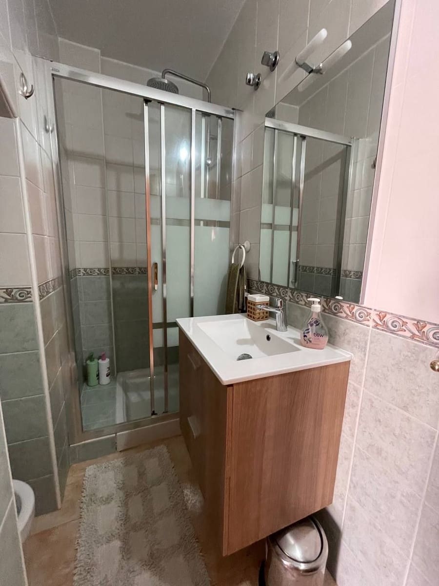 3 makuuhuone Paritalo vuokrattavana paikassa Dehesa de Campoamor mukana uima-altaan 
autotalli - 1 150 € (Ref: 9344327)