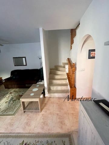 3 soveværelse Semi-Rækkehus til leje i Dehesa de Campoamor, Orihuela med swimmingpool garage - € 1.150 (Ref: 9344327)