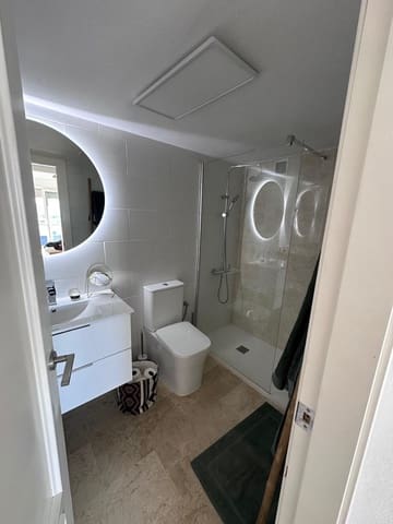 Ático de 4 habitaciones en Dehesa de Campoamor, Orihuela en alquiler con piscina garaje - 1.300 € (Ref: 9346784)