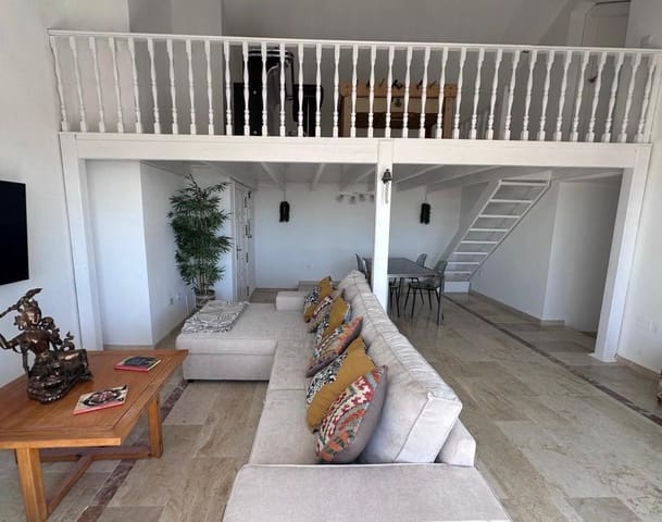 Ático de 4 habitaciones en Dehesa de Campoamor, Orihuela en alquiler con piscina garaje - 1.300 € (Ref: 9346784)