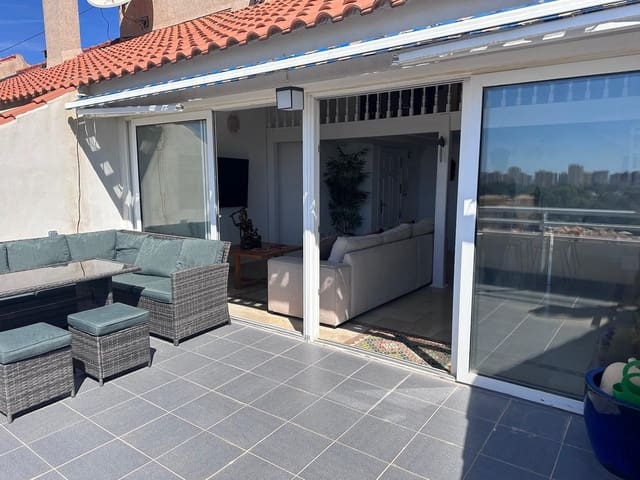 Ático de 4 habitaciones en Dehesa de Campoamor, Orihuela en alquiler con piscina garaje - 1.300 € (Ref: 9346784)