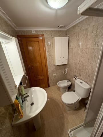 3 soverom Leilighet til leie i Torrevieja - € 1 000 (Ref: 9358854)