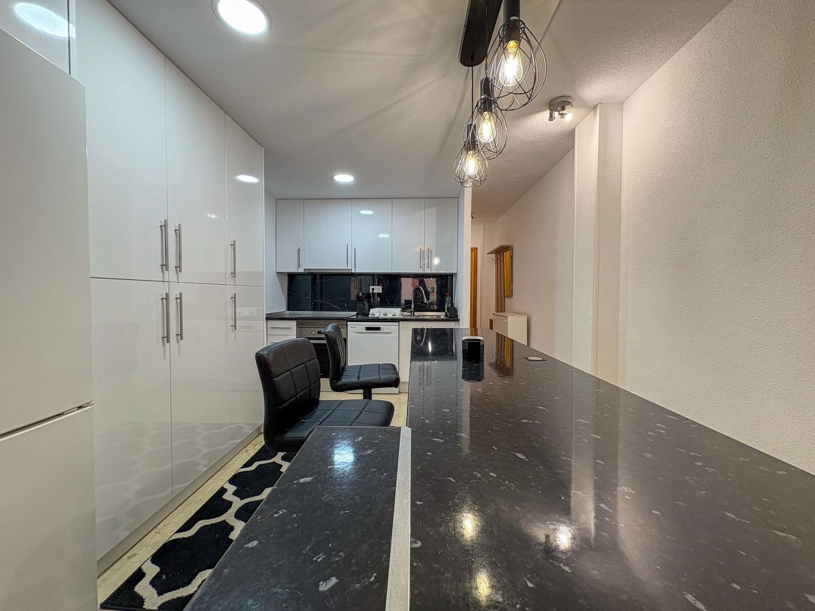 3 makuuhuone Asunto vuokrattavana paikassa Torrevieja - 1 300 € (Ref: 9361904)