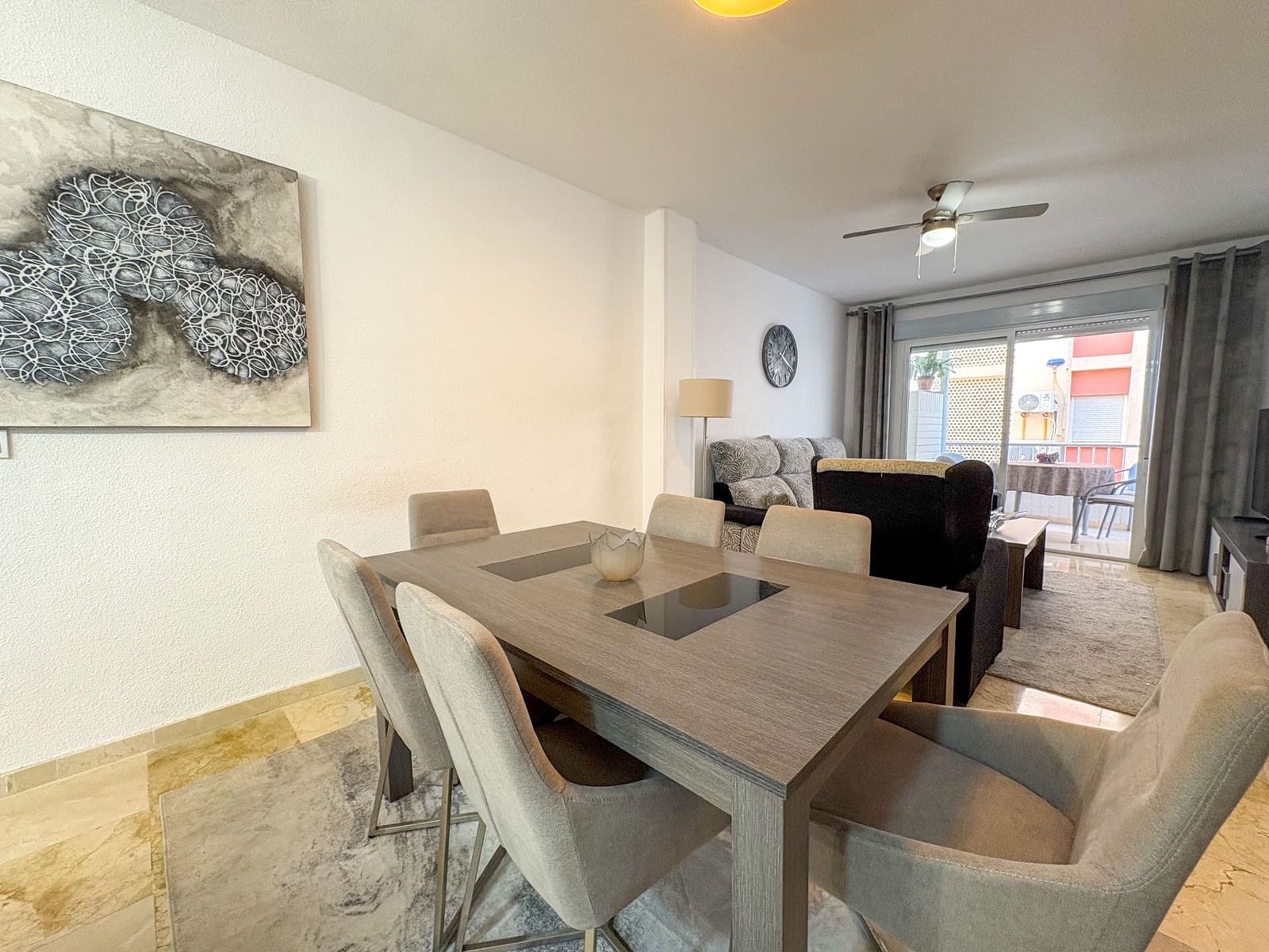 3 makuuhuone Asunto vuokrattavana paikassa Torrevieja - 1 300 € (Ref: 9361904)