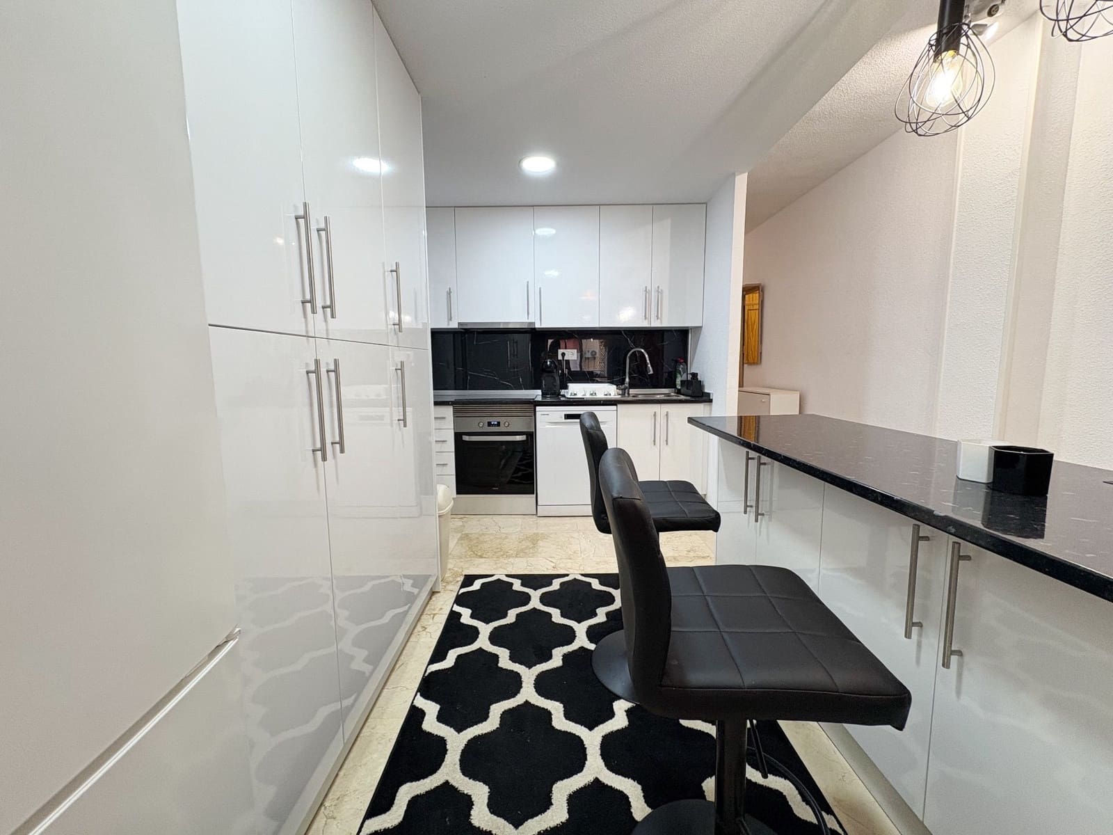 3 makuuhuone Asunto vuokrattavana paikassa Torrevieja - 1 300 € (Ref: 9361904)