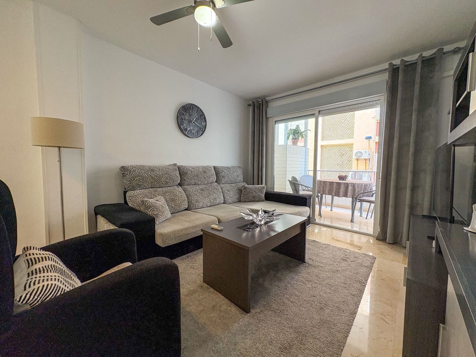 3 makuuhuone Asunto vuokrattavana paikassa Torrevieja - 1 300 € (Ref: 9361904)