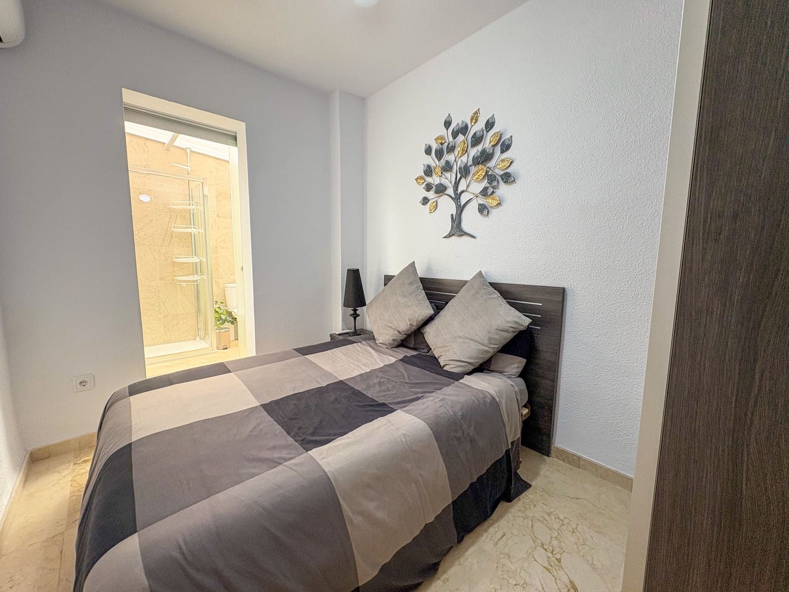 3 makuuhuone Asunto vuokrattavana paikassa Torrevieja - 1 300 € (Ref: 9361904)