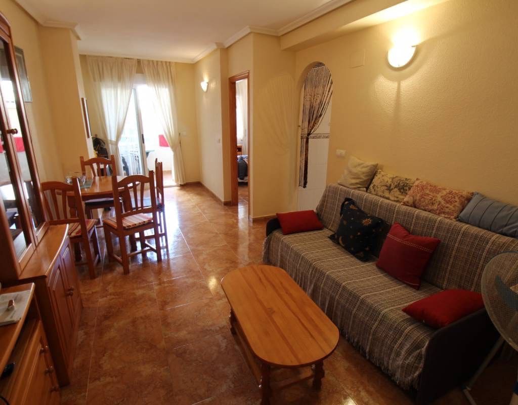 1 quarto Apartamento para arrendar em Torrevieja com piscina - 650 € (Ref: 9371719)