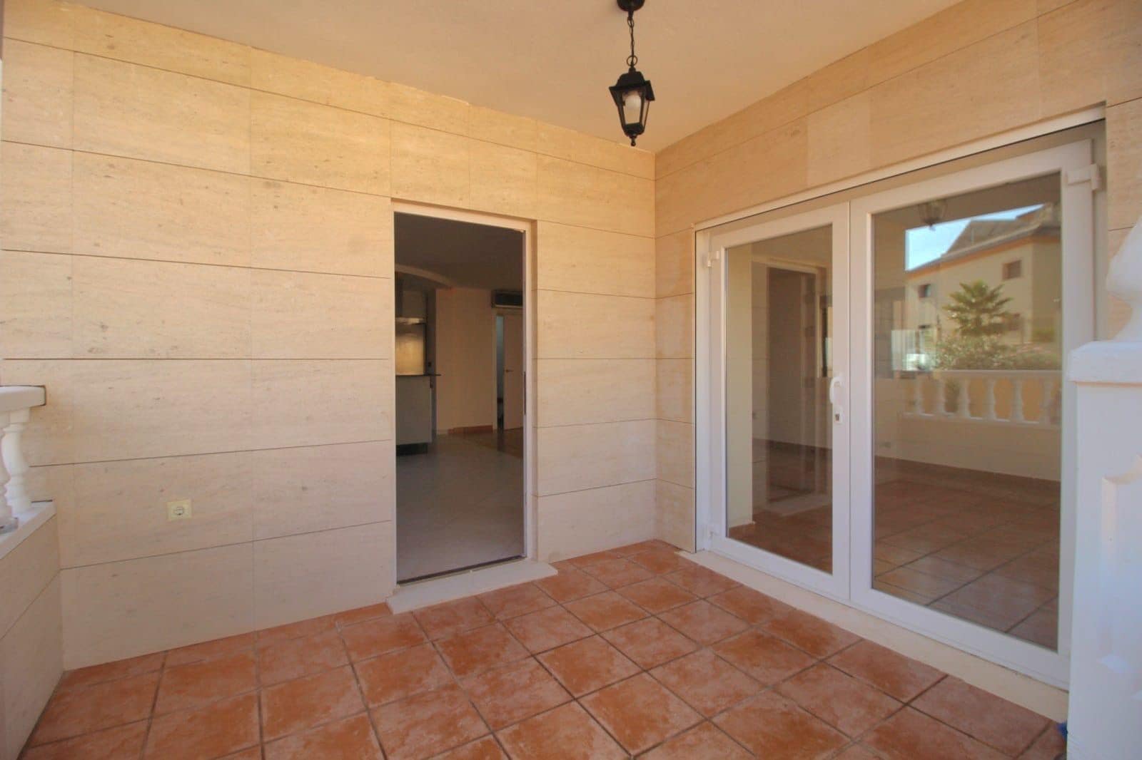 4 bedroom Villa for sale in Orihuela Costa with garage - € 285,000 (Ref: 9385096)