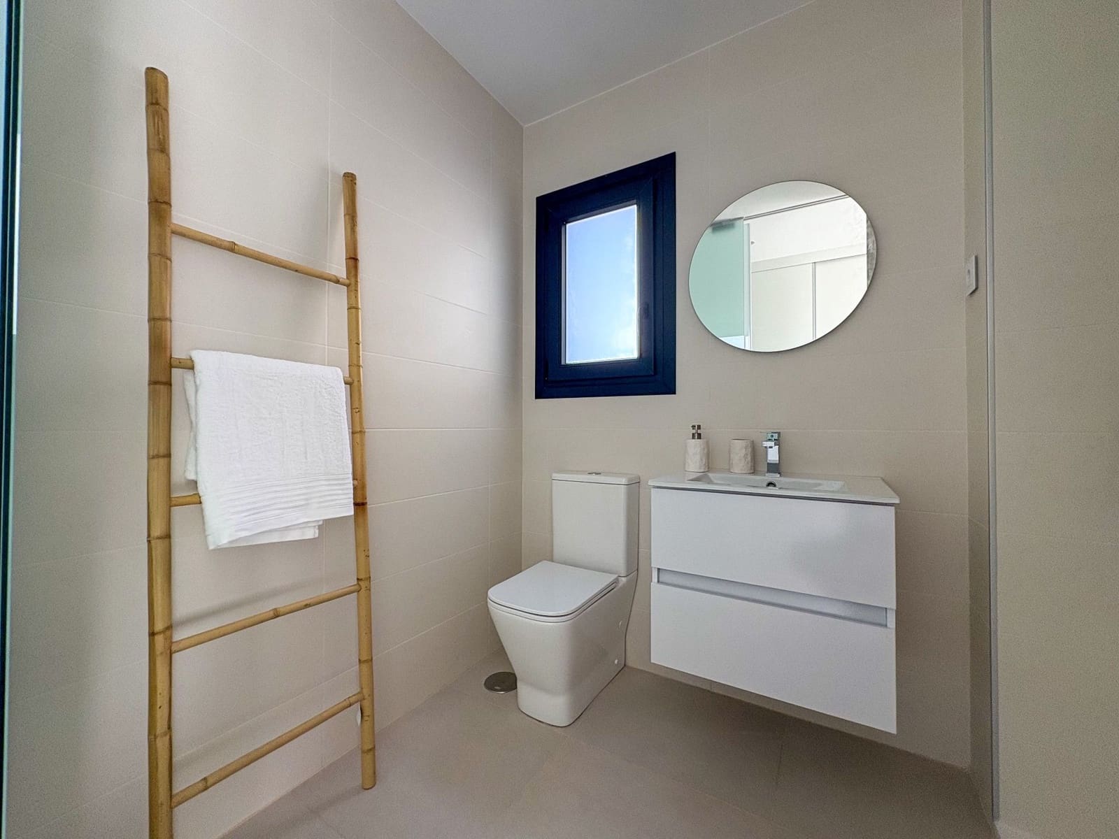 3 soverom Leilighet til salgs i Pilar de la Horadada med svømmebasseng garasje - € 334 900 (Ref: 9402858)