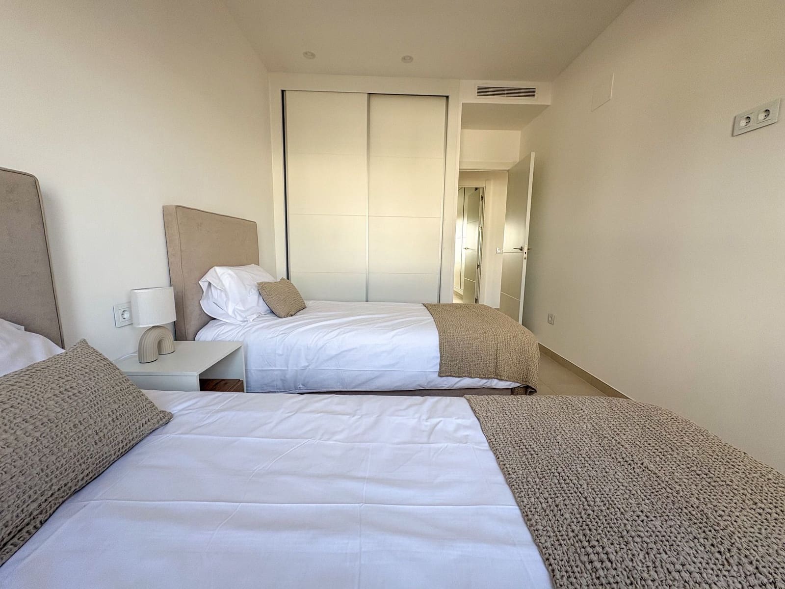 3 soverom Leilighet til salgs i Pilar de la Horadada med svømmebasseng garasje - € 334 900 (Ref: 9402858)