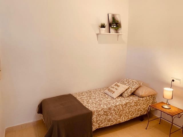 2 soverom Bungalow til leie i Orihuela Costa, Orihuela med svømmebasseng - € 800 (Ref: 9409166)