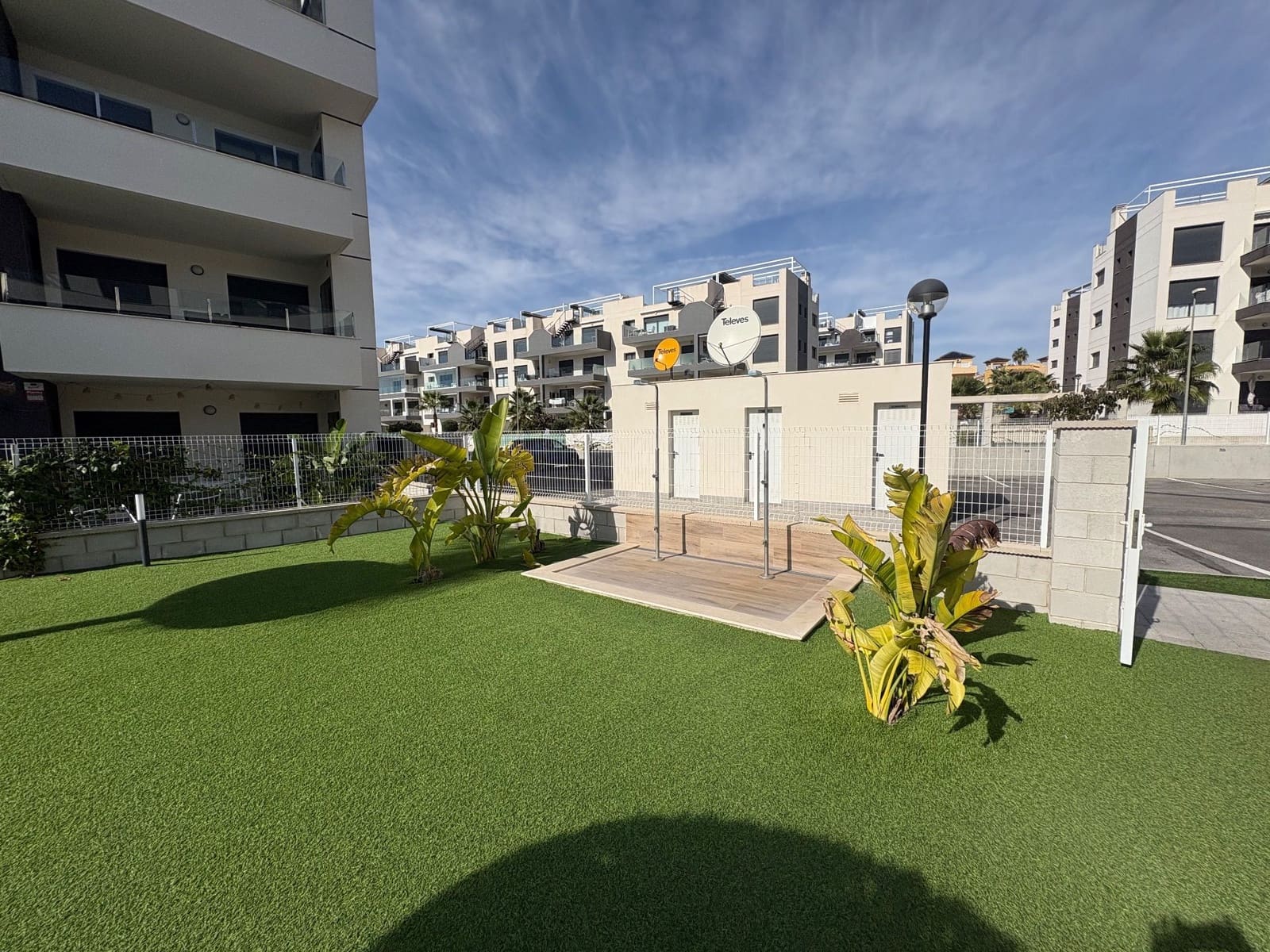 2 bedroom Flat for rent in Orihuela Costa with pool garage - € 1,200 (Ref: 9409168)