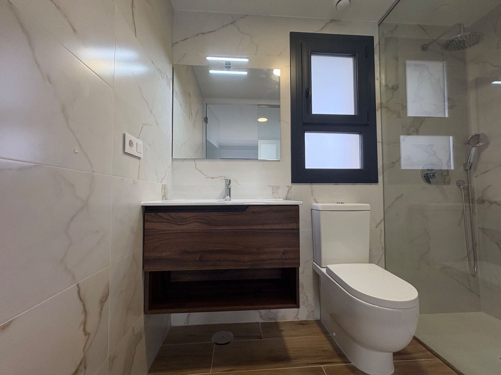 2 bedroom Flat for rent in Orihuela Costa with pool garage - € 1,200 (Ref: 9409168)