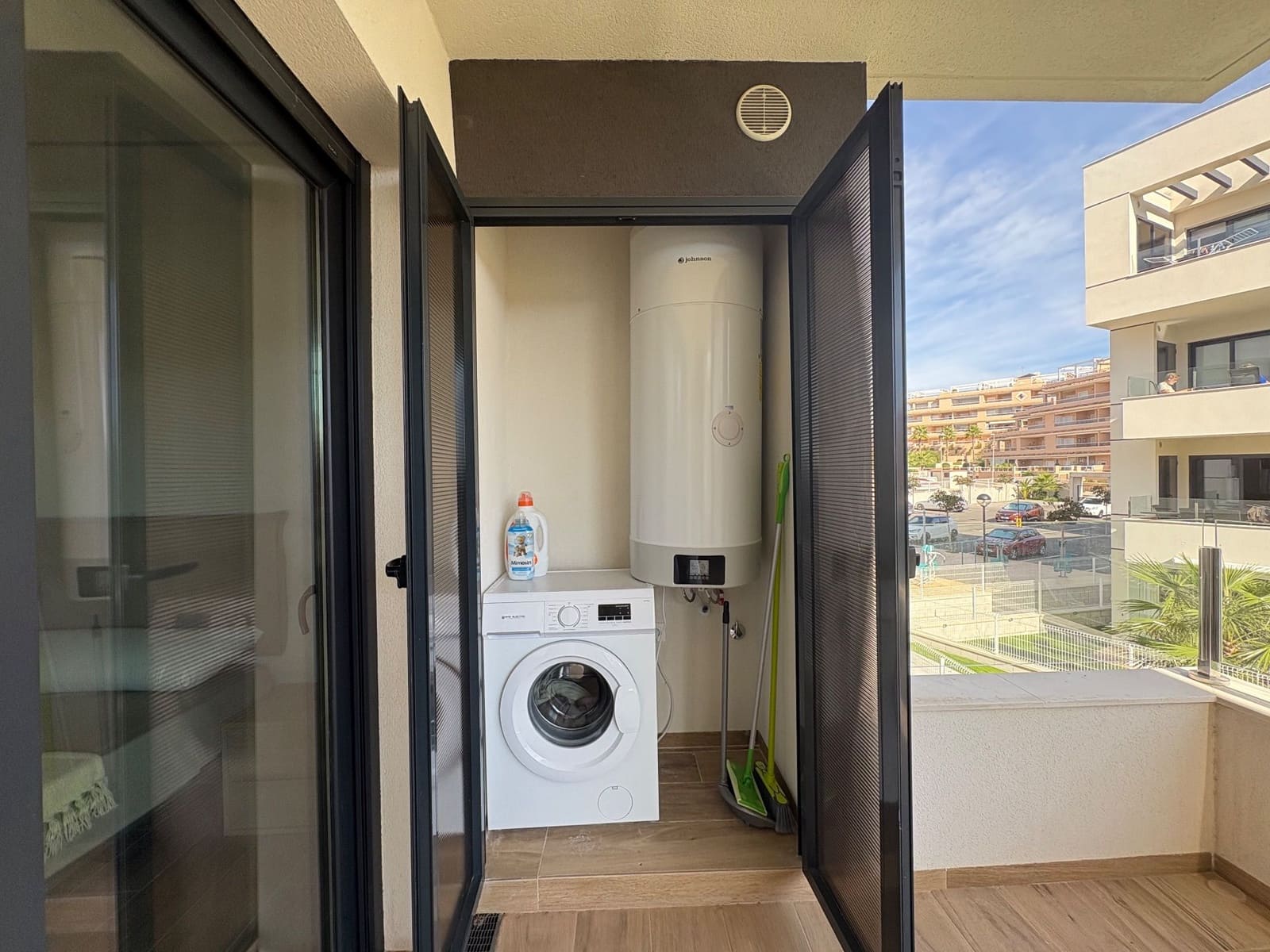 2 bedroom Flat for rent in Orihuela Costa with pool garage - € 1,200 (Ref: 9409168)