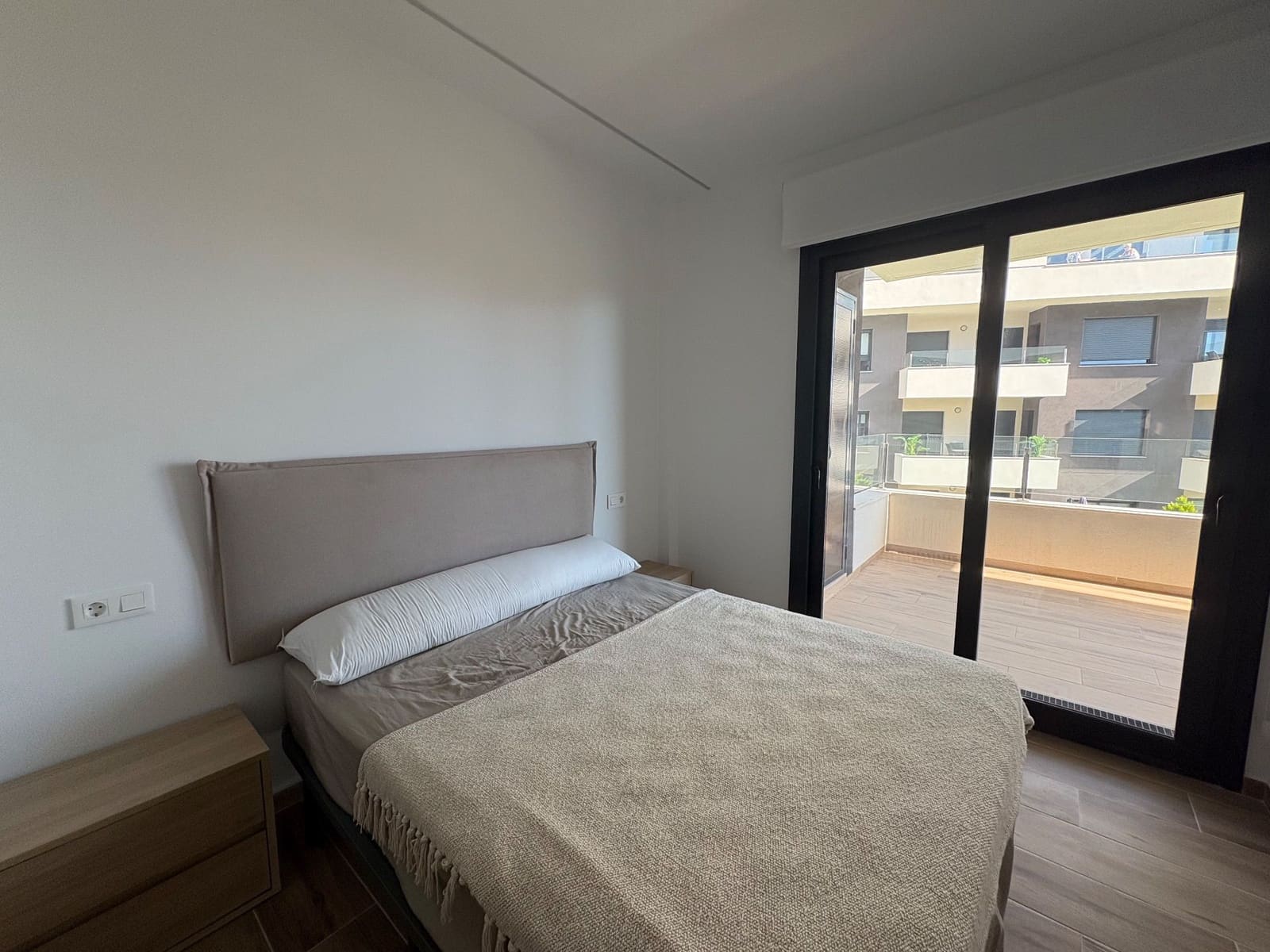 2 bedroom Flat for rent in Orihuela Costa with pool garage - € 1,200 (Ref: 9409168)