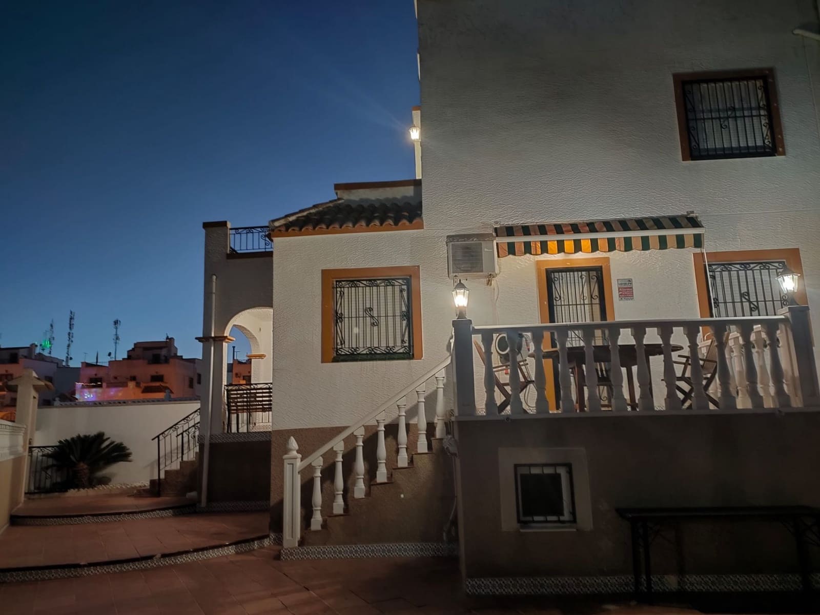 4 bedroom Villa for rent in Orihuela Costa with pool garage - € 1,880 (Ref: 9409169)