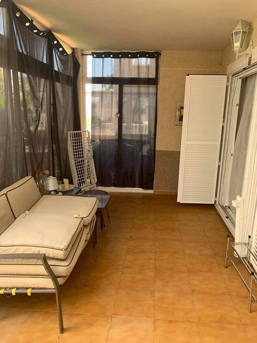 2 bedroom Semi-detached Villa for rent in Orihuela Costa with pool - € 1,000 (Ref: 9409170)