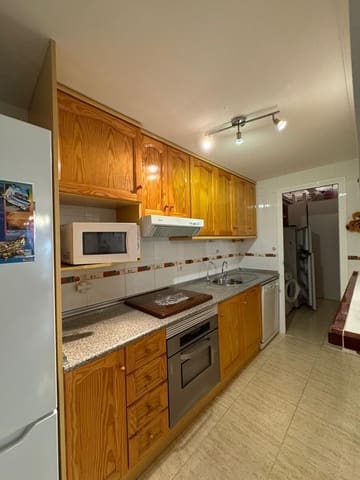 Villa/Maison Semi-Mitoyenne de 2 chambres à louer à Orihuela Costa, Orihuela avec piscine - 1 000 € (Ref: 9409170)