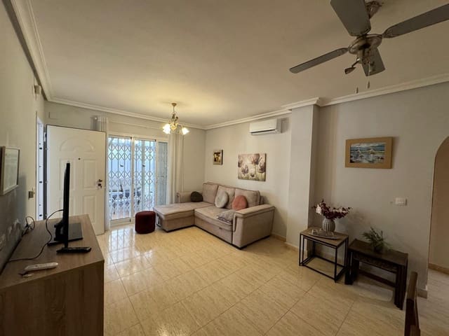 Villa/Maison Semi-Mitoyenne de 2 chambres à louer à Orihuela Costa, Orihuela avec piscine - 1 000 € (Ref: 9409170)