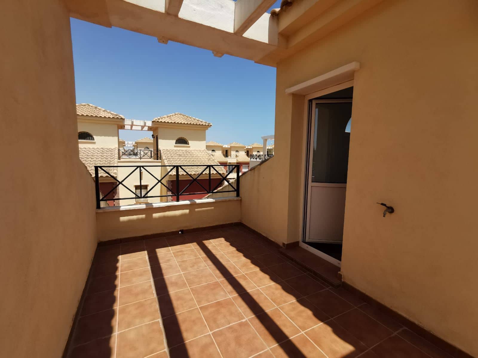 4 soverom Kjedet enebolig til leie i Pilar de la Horadada - € 1 250 (Ref: 9409172)